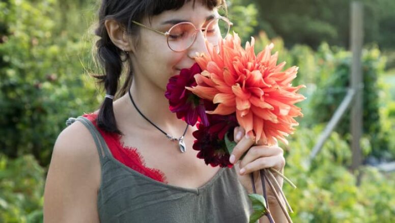 happybuys-discoveryourgreenthumb-editorial-thumbnail-1.jpg:eu
